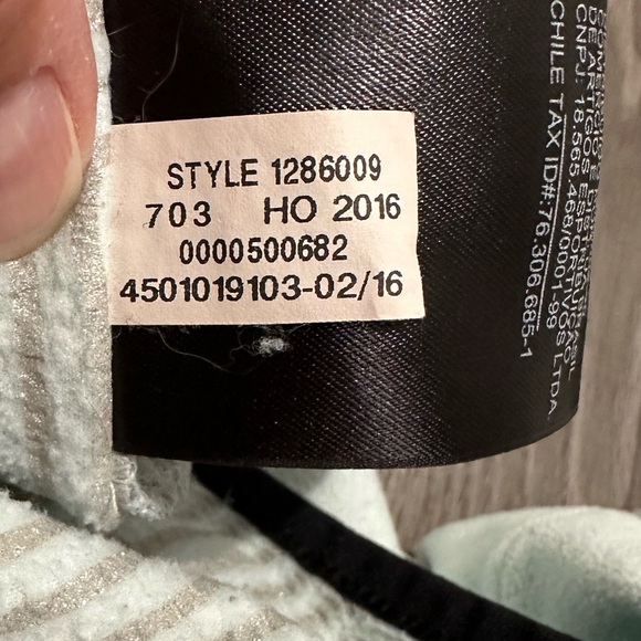 Under Armour Hooded Cold Gear Women’s M Fleece - Picture 8 of 8